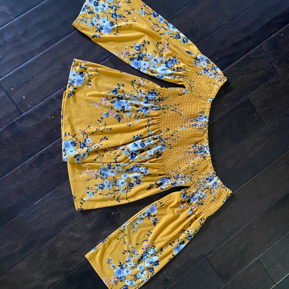 NWOT, off the shoulder top